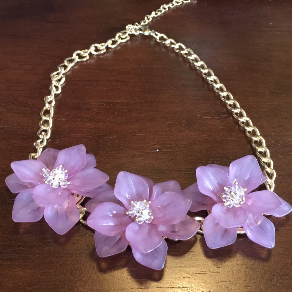 Floral necklace